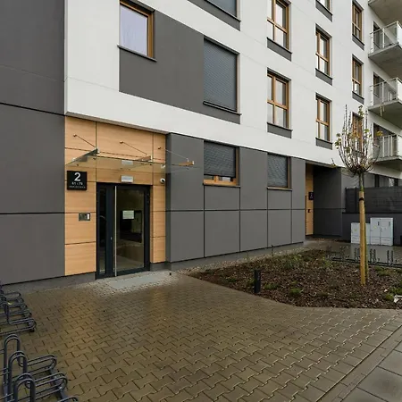 Tasteful Beige With Parking By Renters * Πόζναν