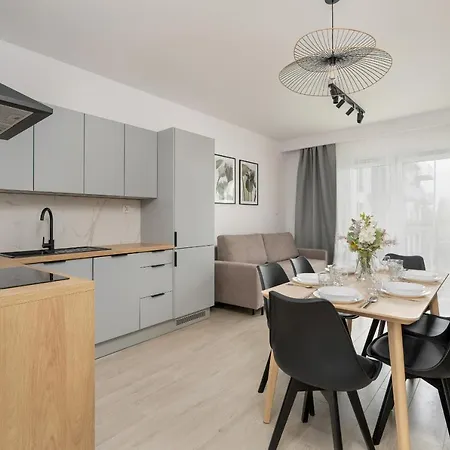 아파트 Tasteful Beige With Parking By Renters *