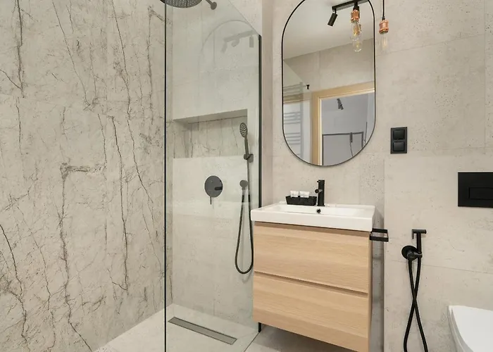 Tasteful Beige With Parking By Renters Apartment Poznan